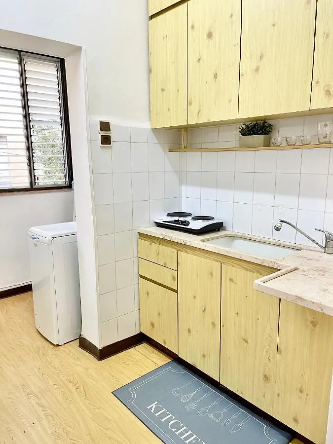 חיפה Bat Galim - Mirror Apartment By The Beach 0*,