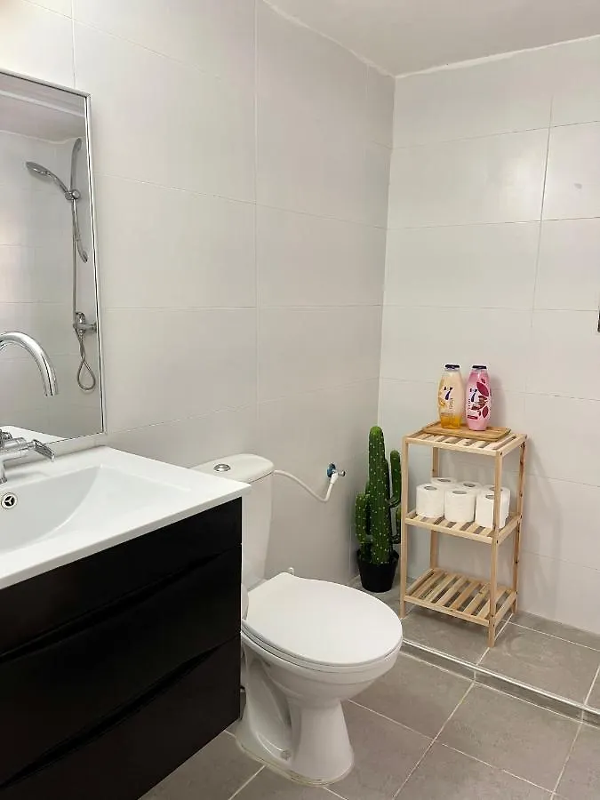 Bat Galim - Mirror Apartment By The Beach Haifa Israel
